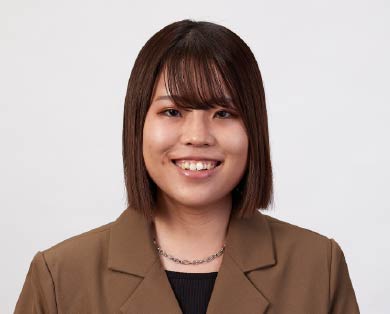 園部 綾香