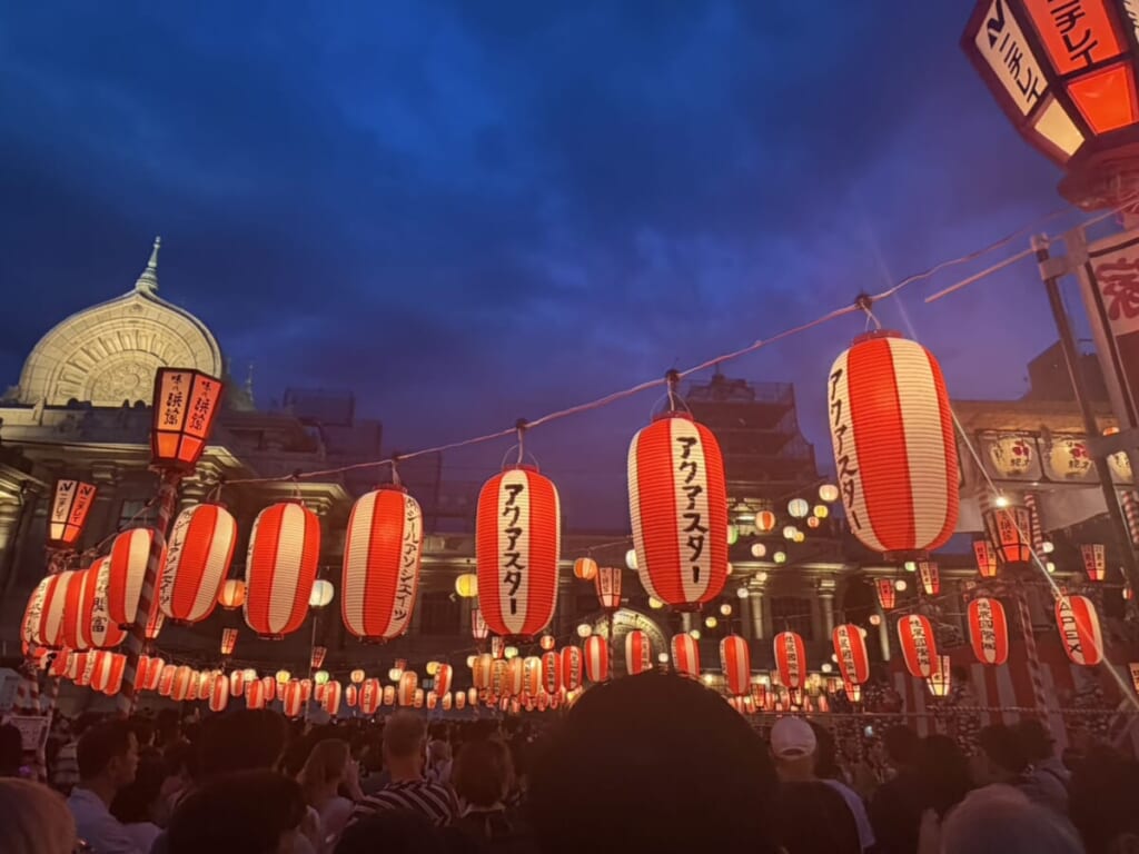 第79回築地本願寺納涼盆踊り大会にて提灯協賛を実施しました。